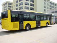 Городской автобус полунизкопольный Golden Dragon XML6125CR